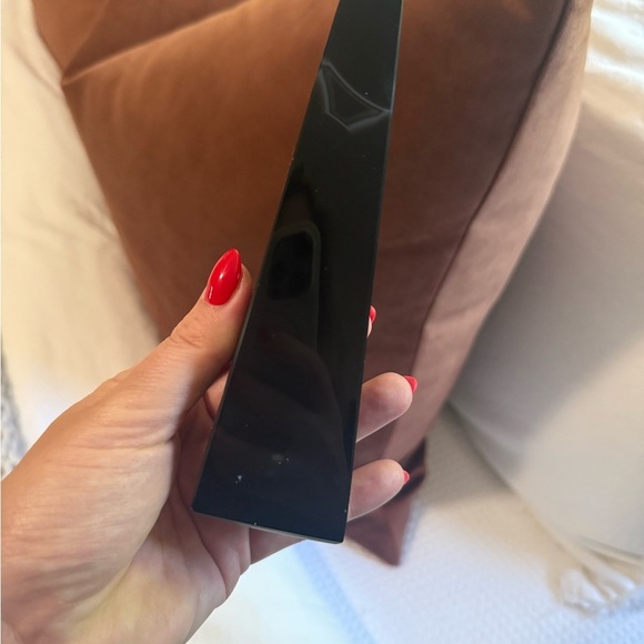 Black and White Agate Obelisk - Picture 3 of 5